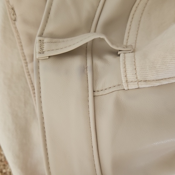 Abercrombie & Fitch 2-Toned Dad Shorts - Picture 5 of 5